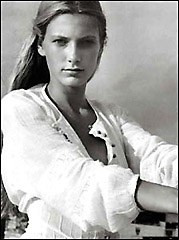 Photo of model Darlene Moynihan - ID 4108