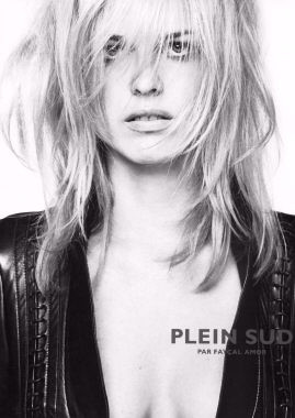 Photo of model Eva Herzigova - ID 23432