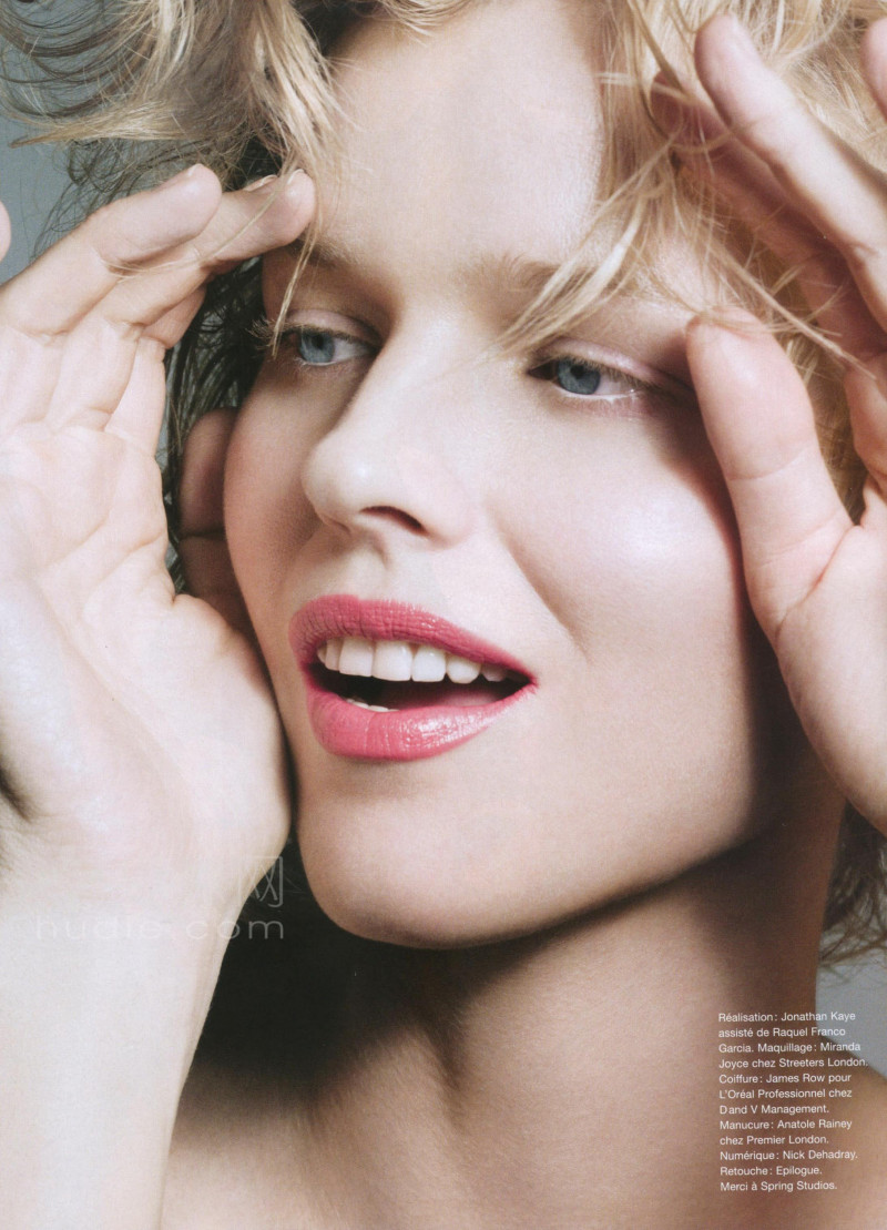 Photo of model Eva Herzigova - ID 317705