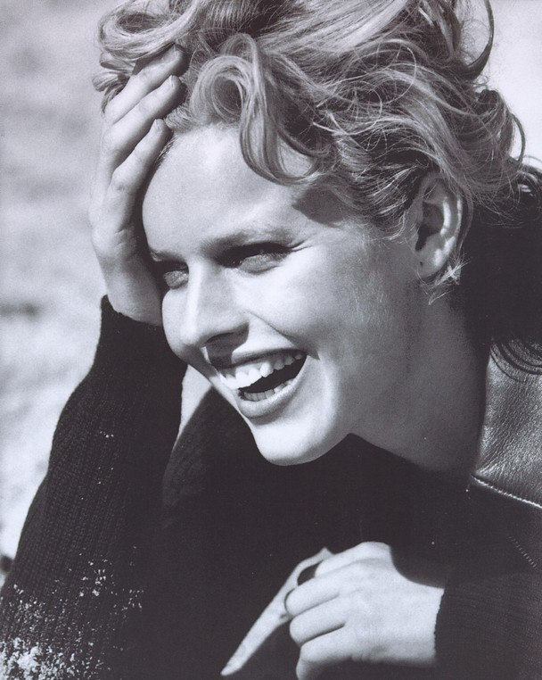 Photo of model Eva Herzigova - ID 40900