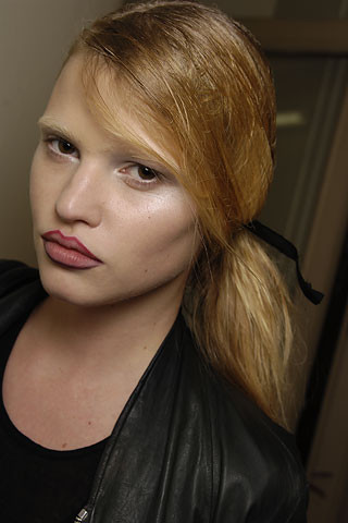 Photo of model Lara Stone - ID 110313