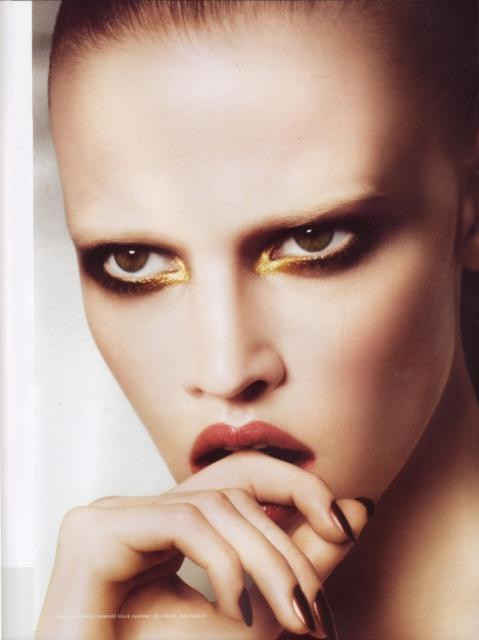 Photo of model Lara Stone - ID 144719