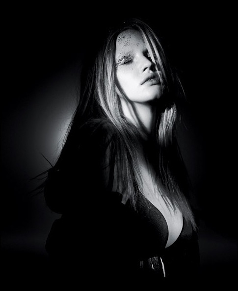 Photo of model Lara Stone - ID 186487