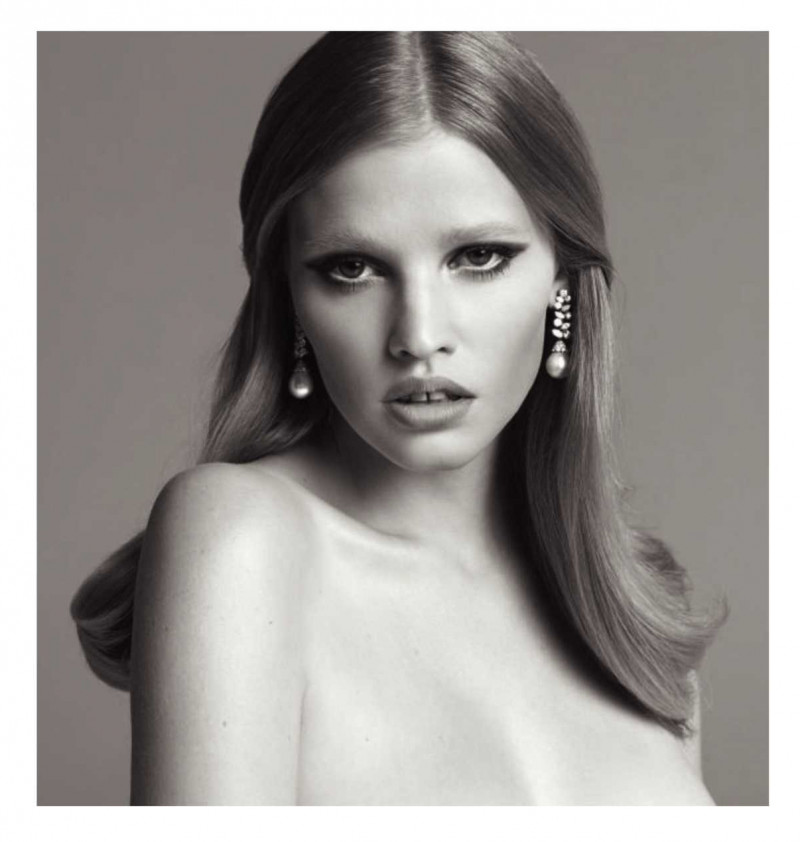 Photo of model Lara Stone - ID 188015