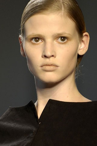 Photo of model Lara Stone - ID 93769