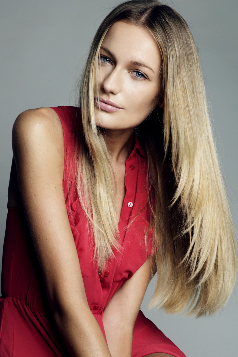 Photo of model Renata Zanchi - ID 465944