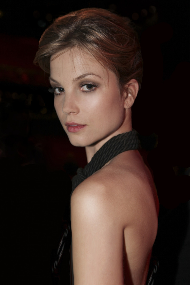 Photo of model Sylvia Hoeks - ID 410763