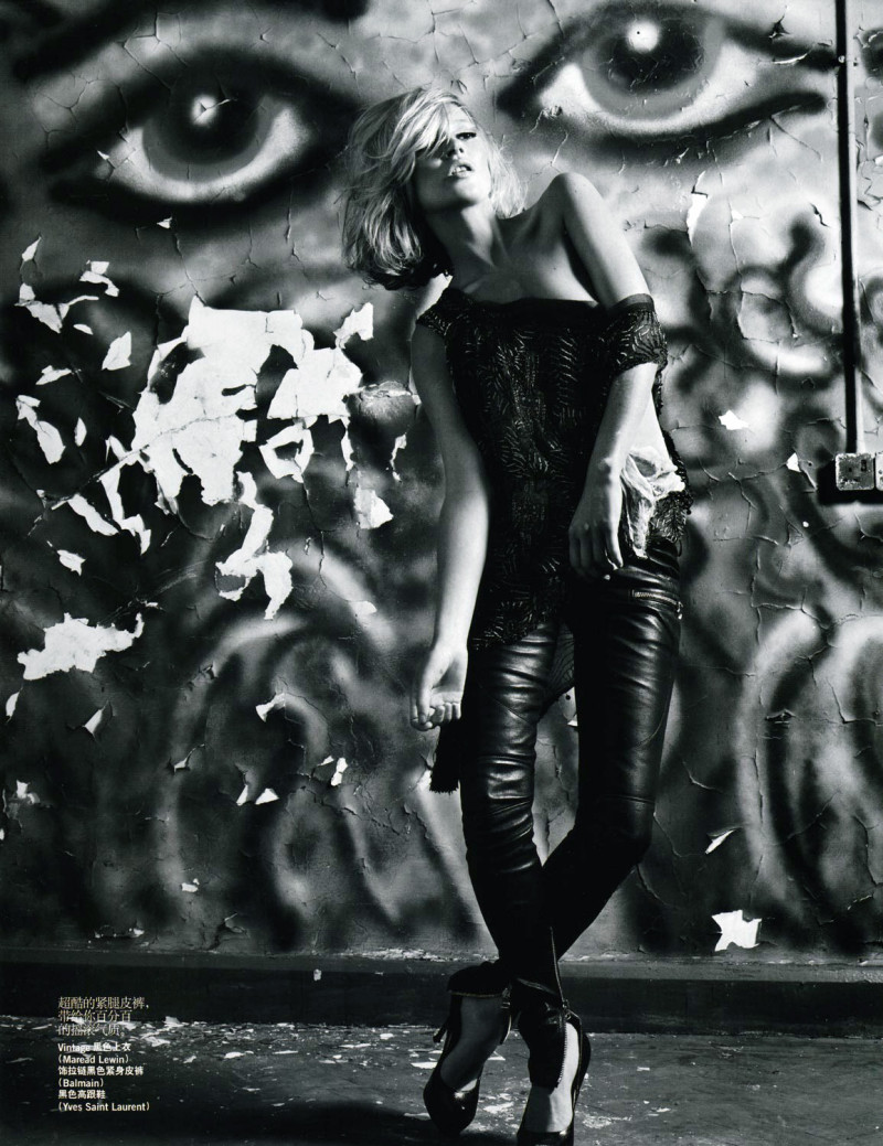 Photo of model Kate Moss - ID 167441