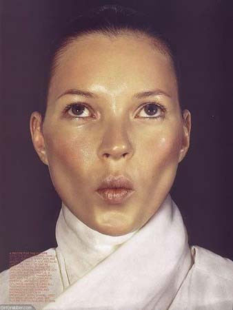 Photo of model Kate Moss - ID 203093