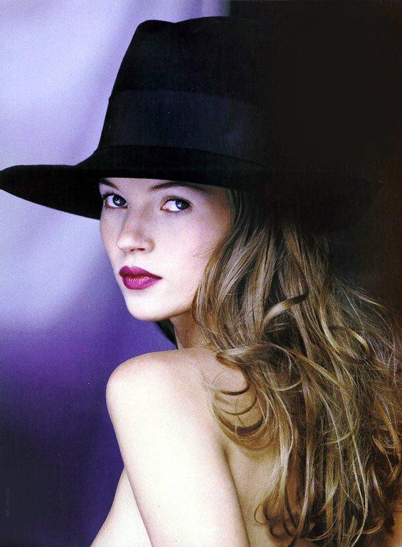 Photo of model Kate Moss - ID 20975