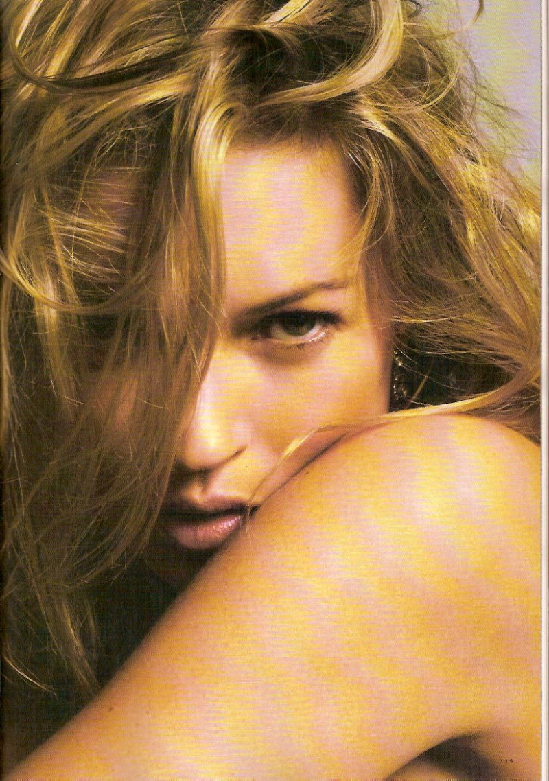 Photo of model Kate Moss - ID 213936