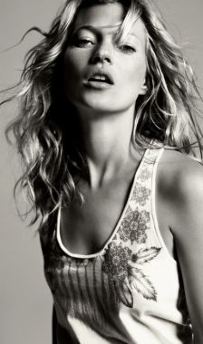 Photo of model Kate Moss - ID 218852