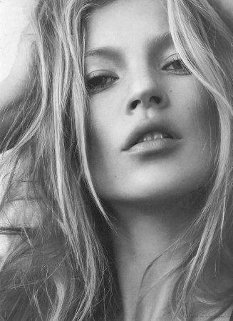 Photo of model Kate Moss - ID 22584