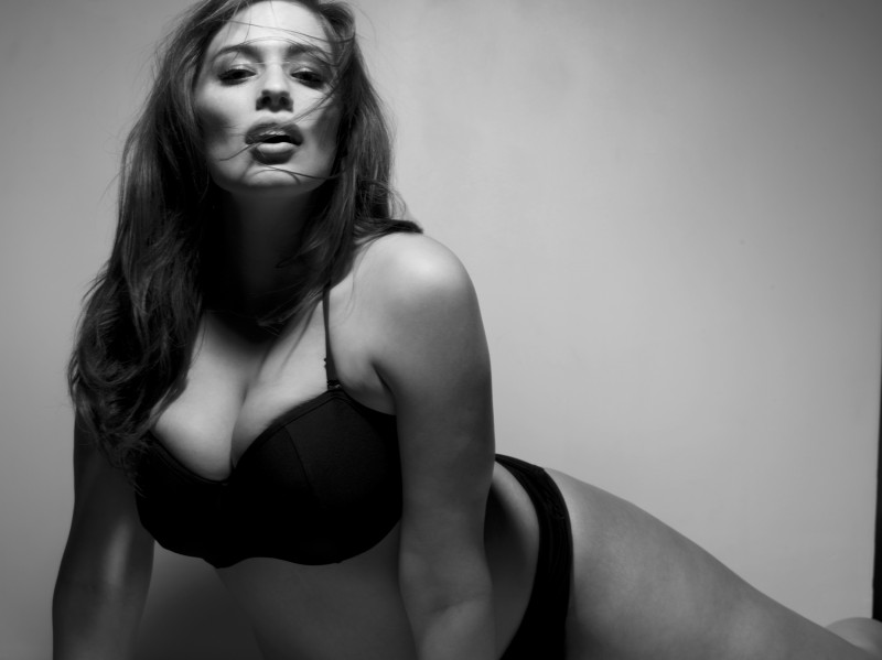 Photo of model Ashley Graham - ID 565236