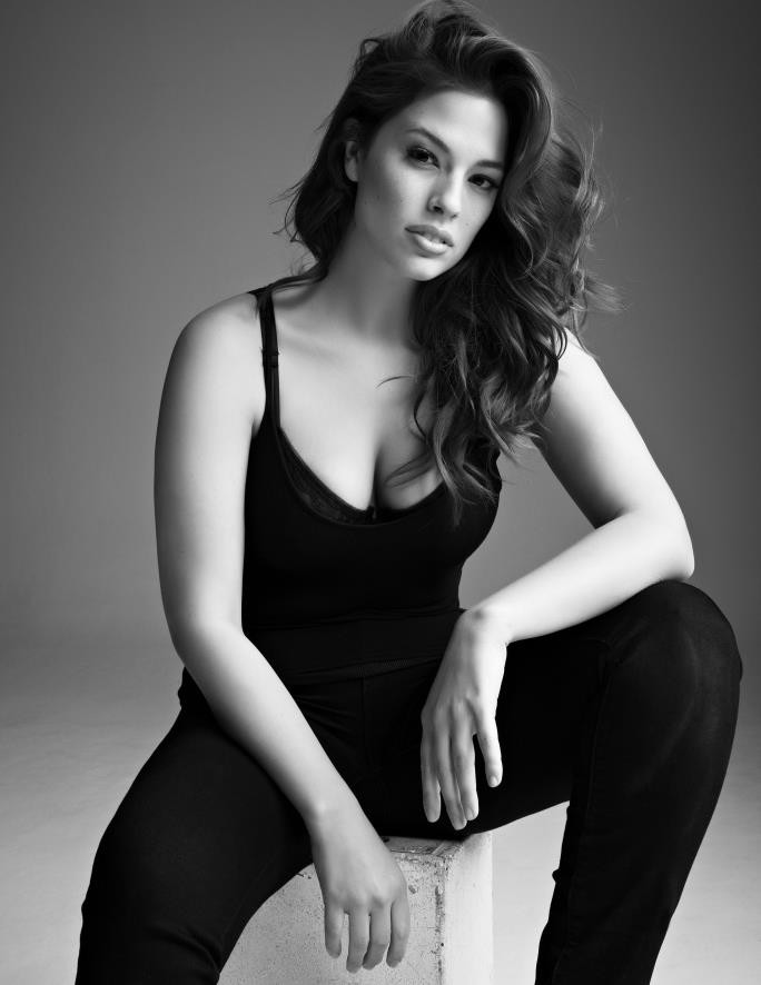 Photo of model Ashley Graham - ID 565288