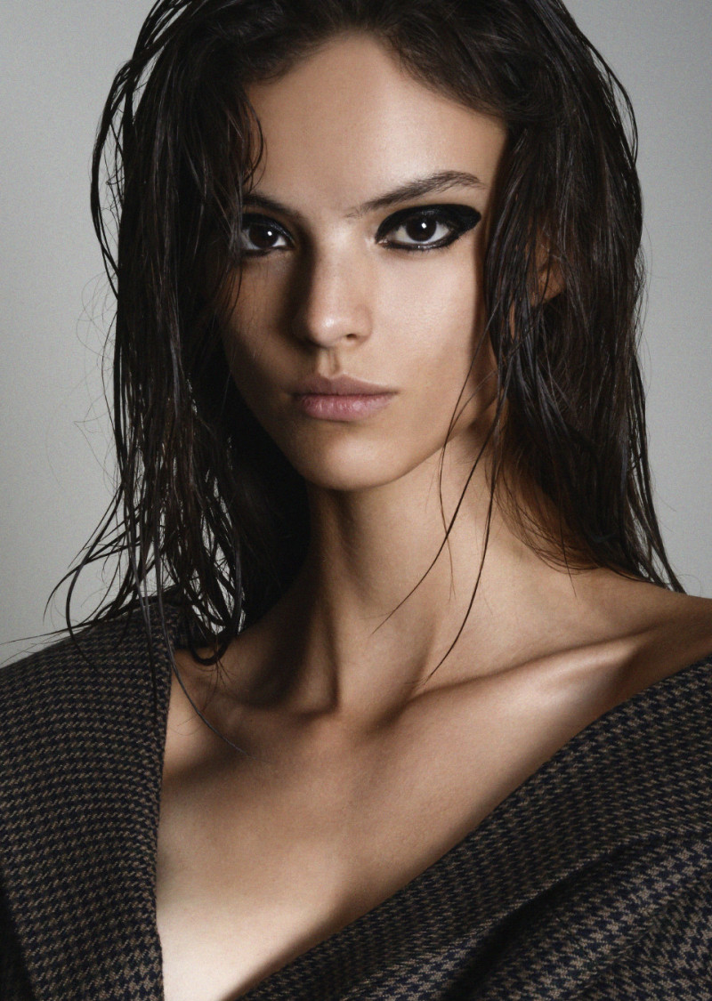 Photo of model Vanessa Ponce - ID 619246