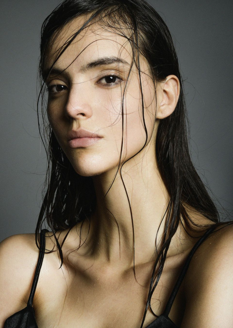 Photo of model Vanessa Ponce - ID 724464