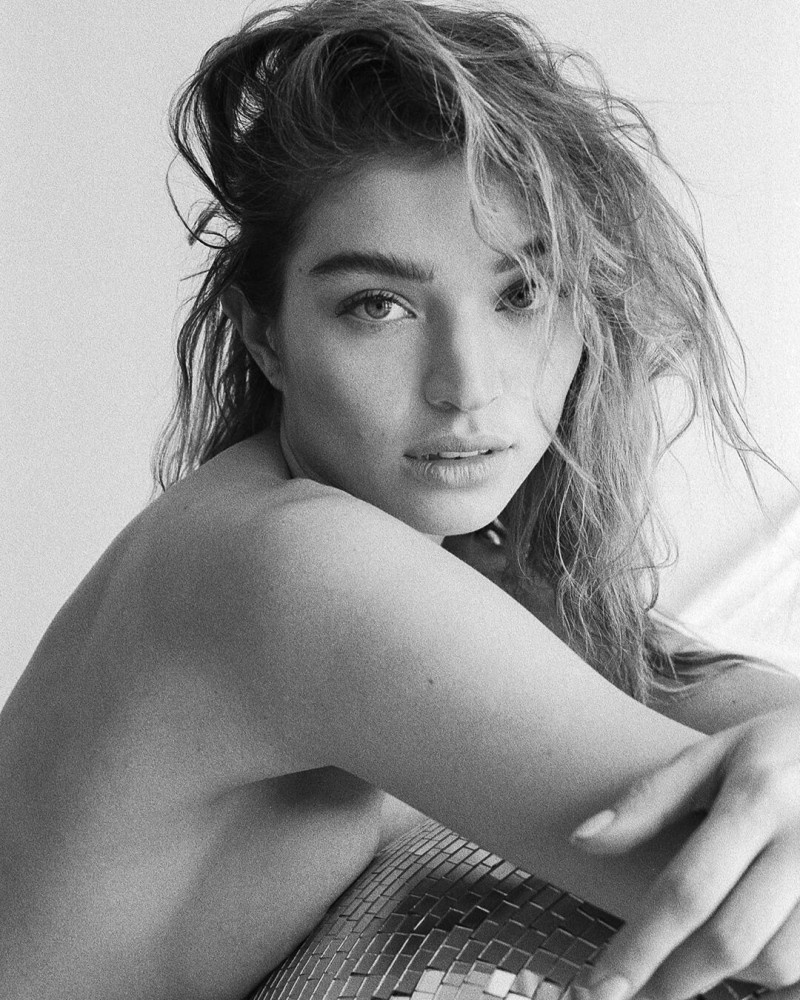 Photo of model Daniela Lopez Osorio - ID 667987