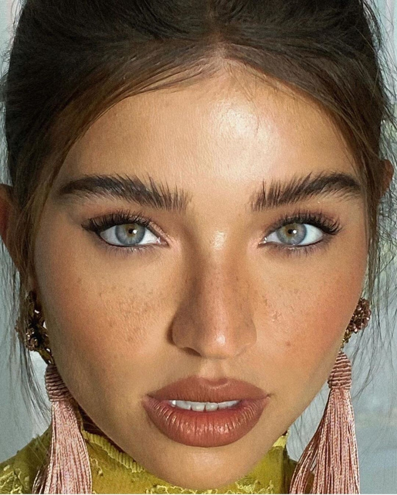 Photo of model Daniela Lopez Osorio - ID 668098