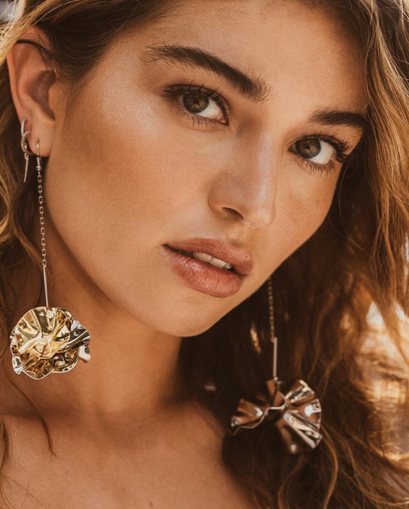 Photo of model Daniela Lopez Osorio - ID 668183