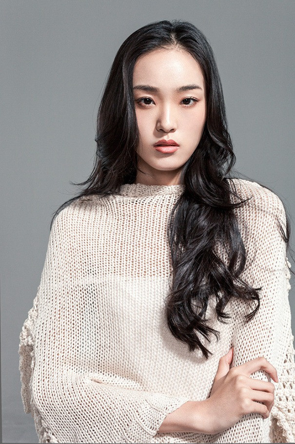 Photo of model Yue Han - ID 553580