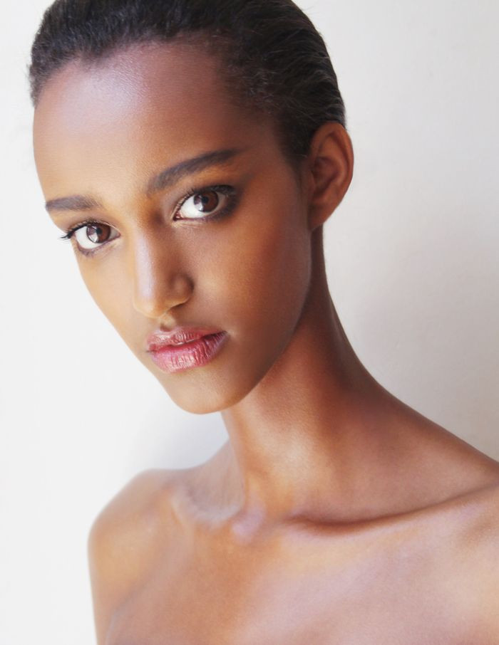 Photo of model Muna Mahamed - ID 586962