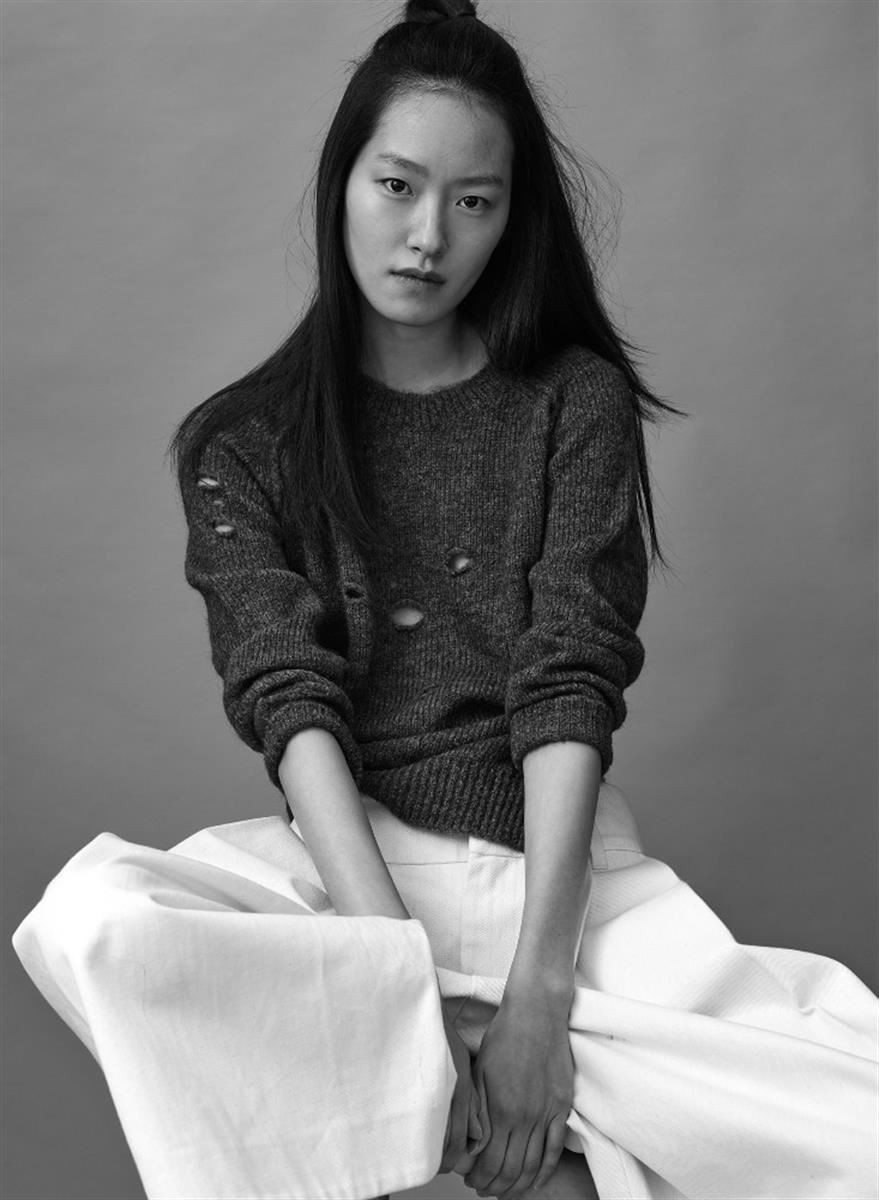 Photo of fashion model Pong Lee - ID 532556 | Models | The FMD