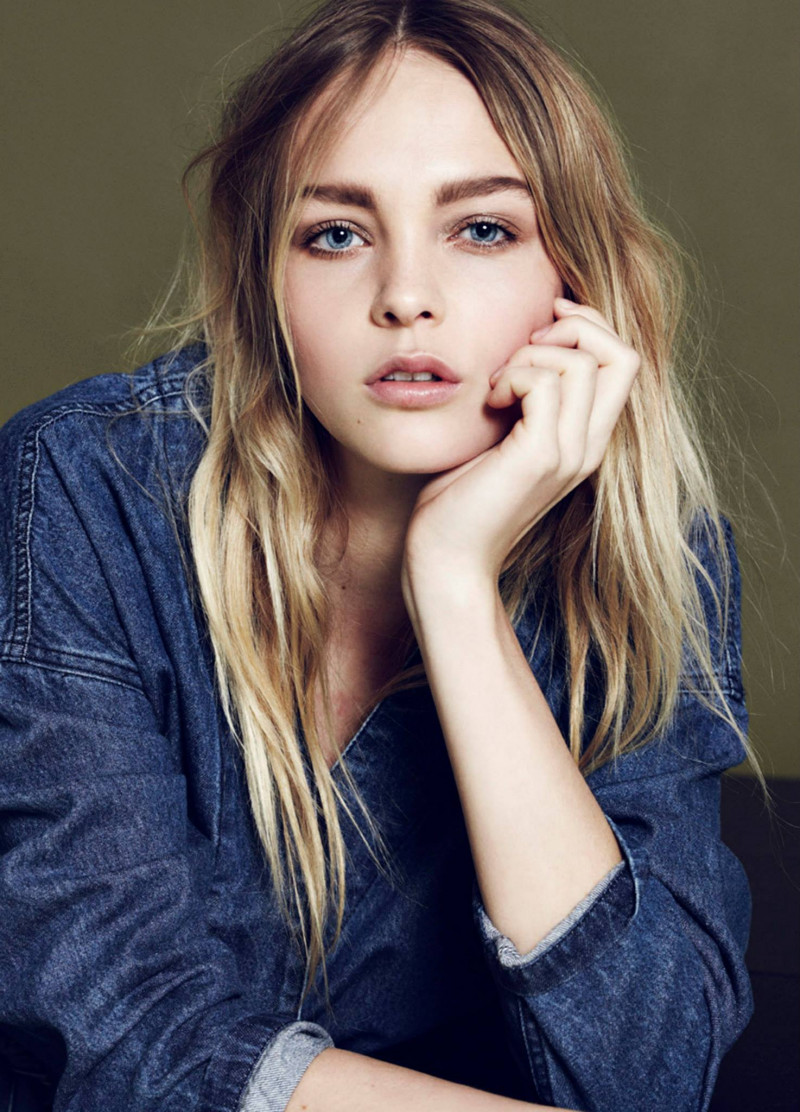 Photo of model Emma Lund - ID 545520
