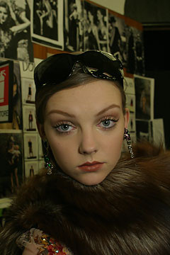 Photo of model Heather Marks - ID 137017