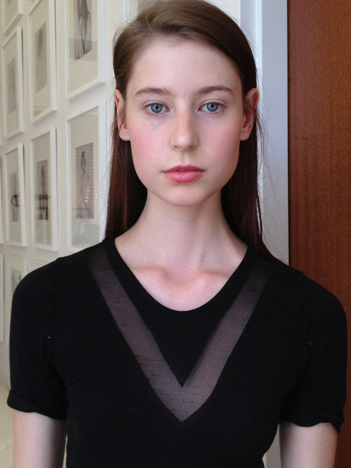 Photo of model Alexandra Costin - ID 571366