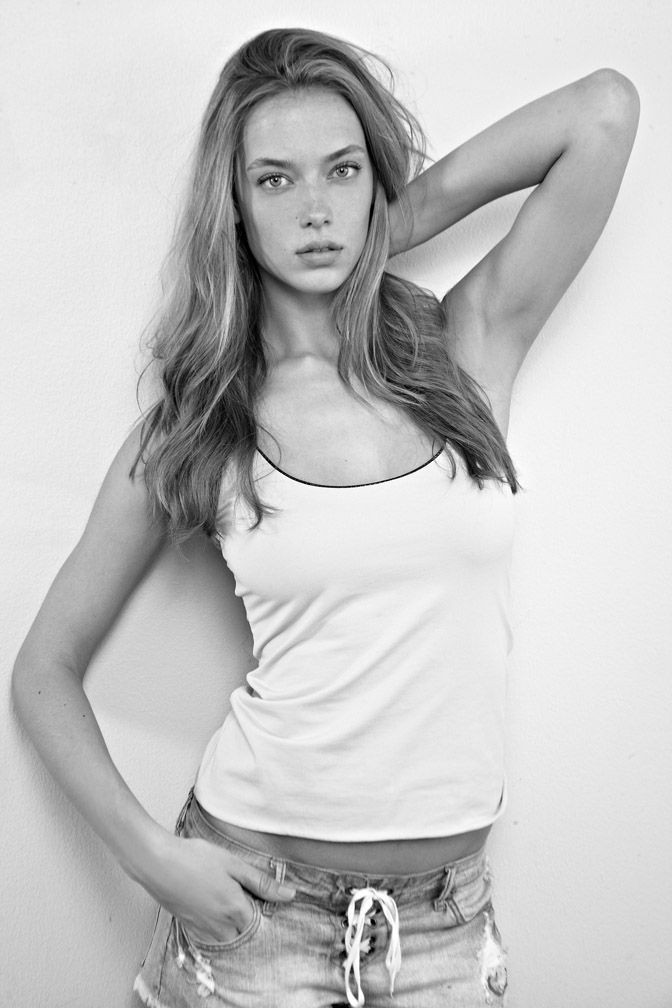 Photo of model Hannah Ferguson - ID 547898