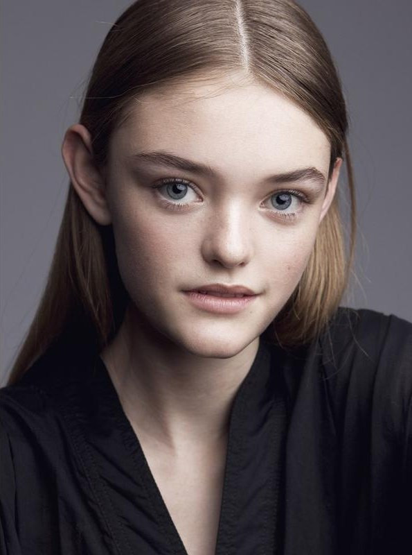 Photo of model Willow Hand - ID 545100