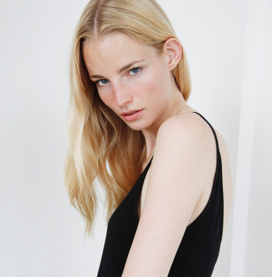 Elise Aarnink - Gallery with 4 general photos | Models | The FMD