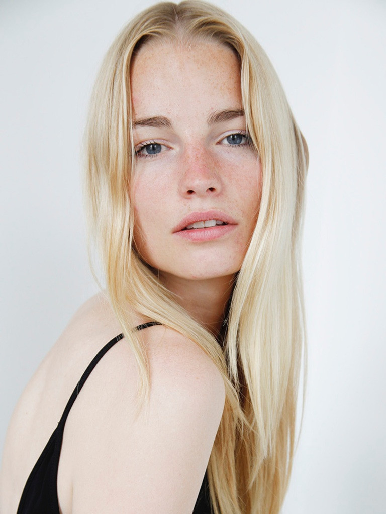 Photo of model Elise Aarnink - ID 521628