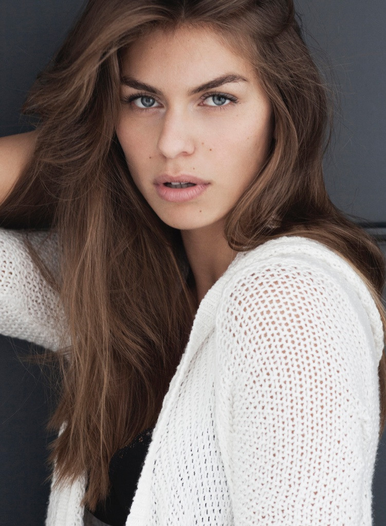 Photo of model Adriana Novakov - ID 524700