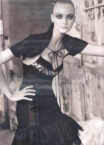 Photo of model Caroline Trentini - ID 19586