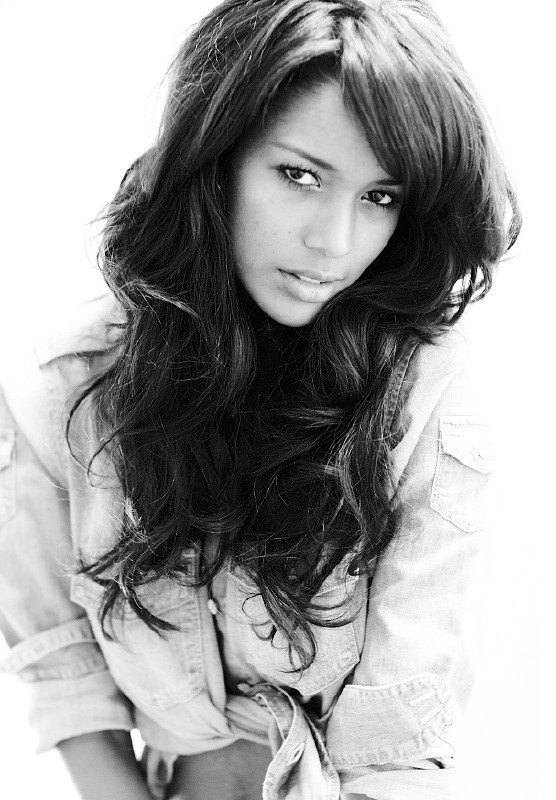 Photo of model Vanessa Fonseca - ID 338319