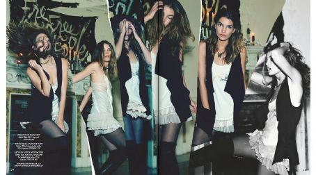 Photo of model Lily Aldridge - ID 224242