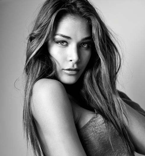 Photo of model Dayana Mendoza - ID 260758