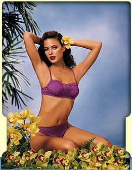 Photo of model Josie Maran - ID 42403