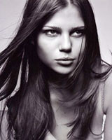 Photo of model Luciane Adoryan - ID 5582