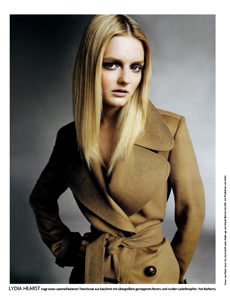 Photo of model Lydia Hearst - ID 71227