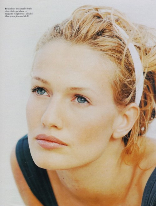 Photo of model Karen Mulder - ID 15220