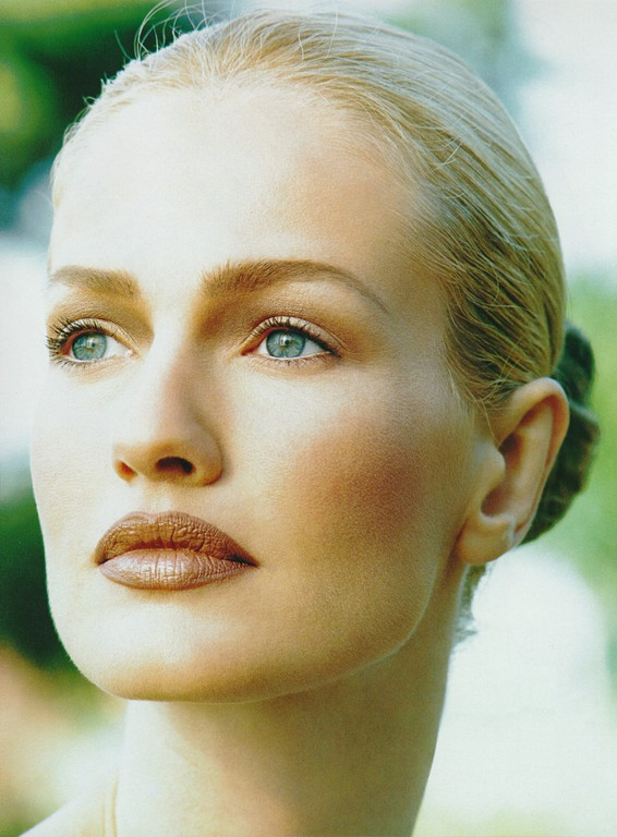 Photo of fashion model Karen Mulder ID 15223 Models The FMD