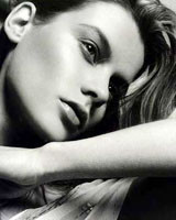 Photo of model Sonja Hulsman - ID 5717