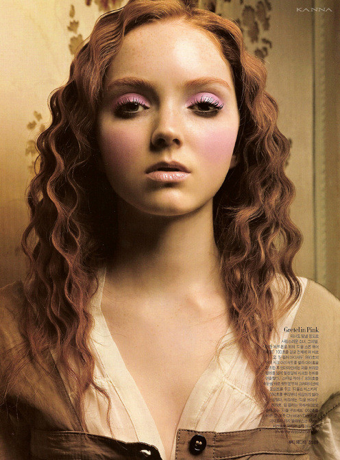 Photo of model Lily Cole - ID 213038