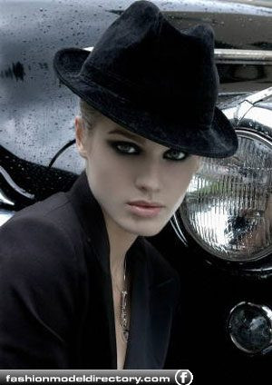 Photo of model Vanessa Hessler - ID 9758