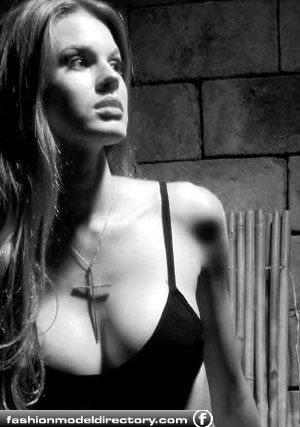 Photo of model Vanessa Hessler - ID 9777