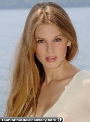 Photo of model Vanessa Hessler - ID 9783