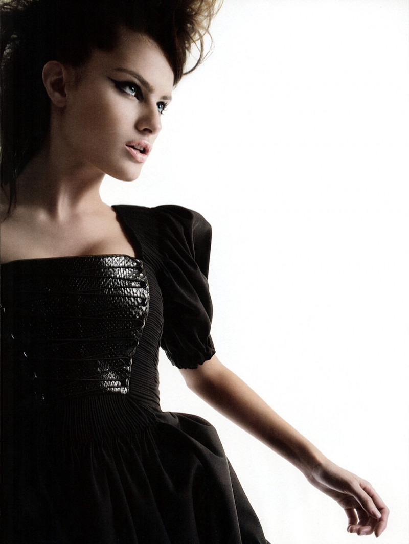 Photo of model Isabeli Fontana - ID 67946